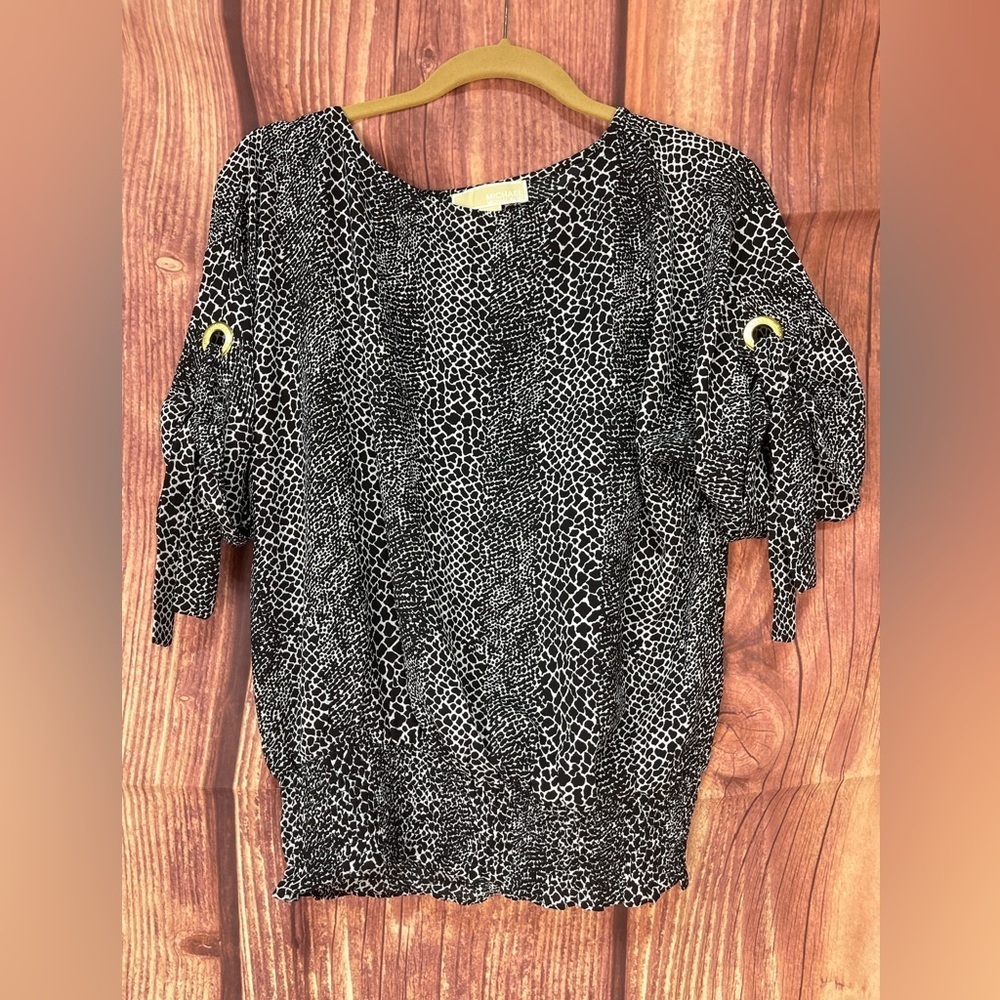 Michael by Michael Kors boat neckline snake print smocked blouse women’s size M